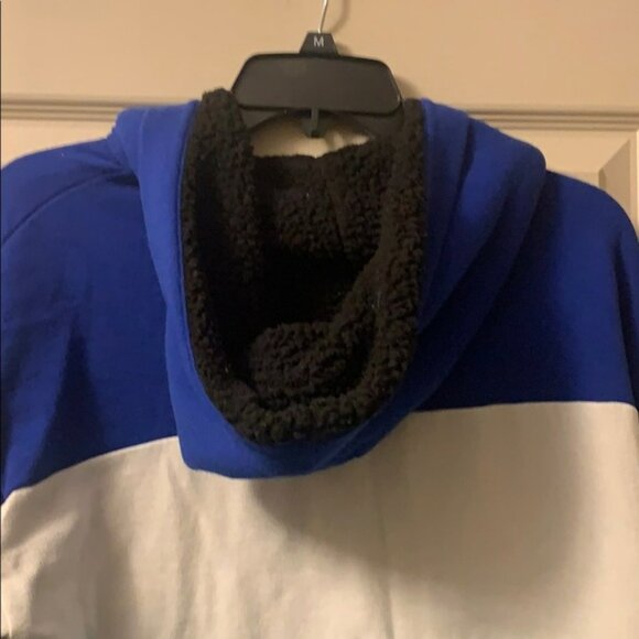 Victoria Secret Pink zip up hoodie. Size M - Picture 5 of 6